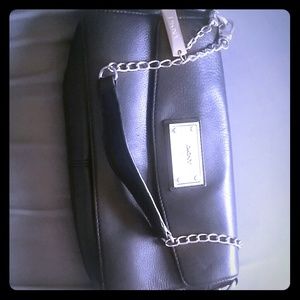 Genuine leather DKNY SHOULDER BAG. Black
