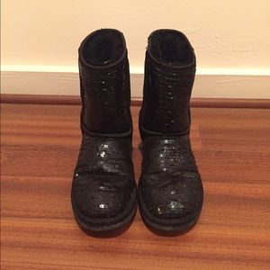 UGG Australia bling bling shoes in size 6!