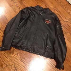 Authentic Harley Davidson leather jacket!Men's XXL