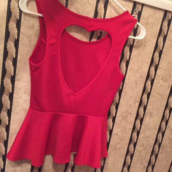 Red Top - Picture 2 of 2