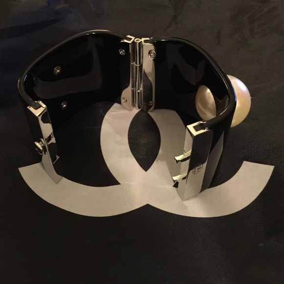 Bracelet - Picture 2 of 4