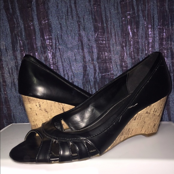 Black Wedges