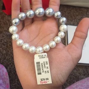 Pearl bracelet