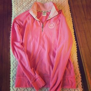 💋! PINK quarter zip