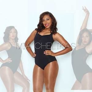 Meet your Posher, Mia