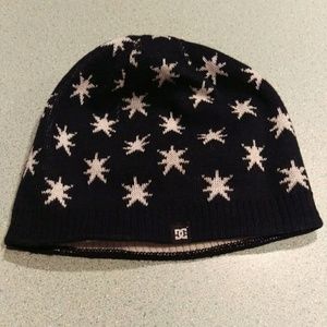 Reversible DC beanie