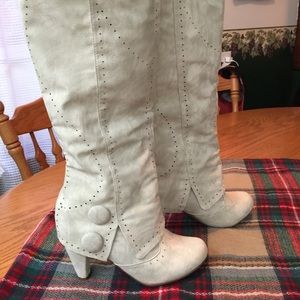 Women's boots