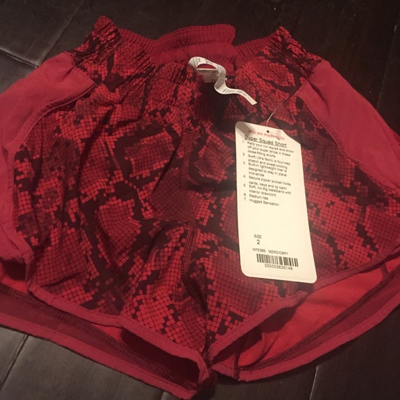Brand new with tags Lululemon Super Squad shorts - Picture 2 of 3