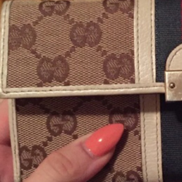 Gucci wallet