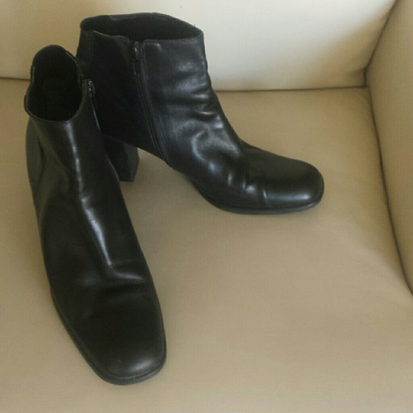 Black Boots