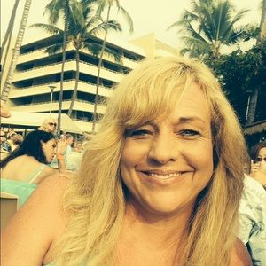 Meet your Posher, Brenda