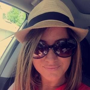 Meet your Posher, Elise