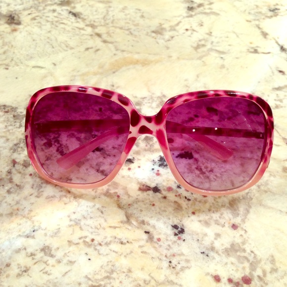 Steve Madden - Pink Leopard Sunglasses
