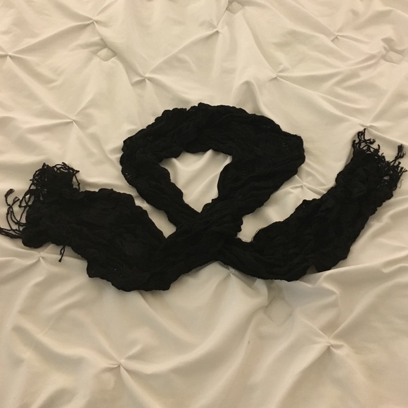 Black scarf!