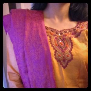 Indian salwar kameez/ suit