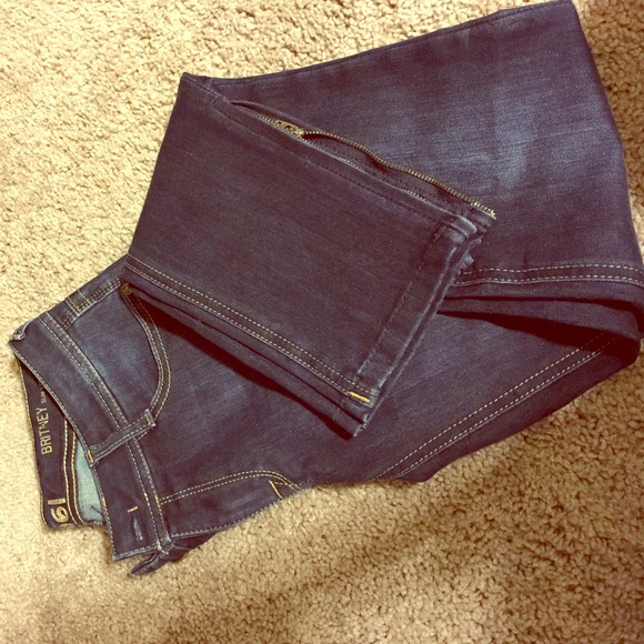 DLI96I Britney slim straight jeans