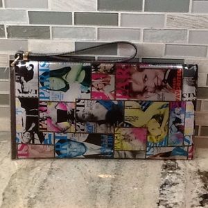 👠FASHION MAGAZINE PRINT CLUTCH/ WRISTLET