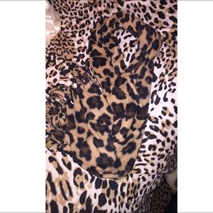 Leopard Print Fleece Scarf