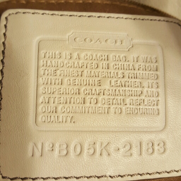 Authentic white and silver Coach bag - Picture 2 of 3