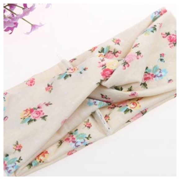 🎉🎉Host pick (back to basics party 12/23/15) 🎉🎉 - Picture 2 of 4