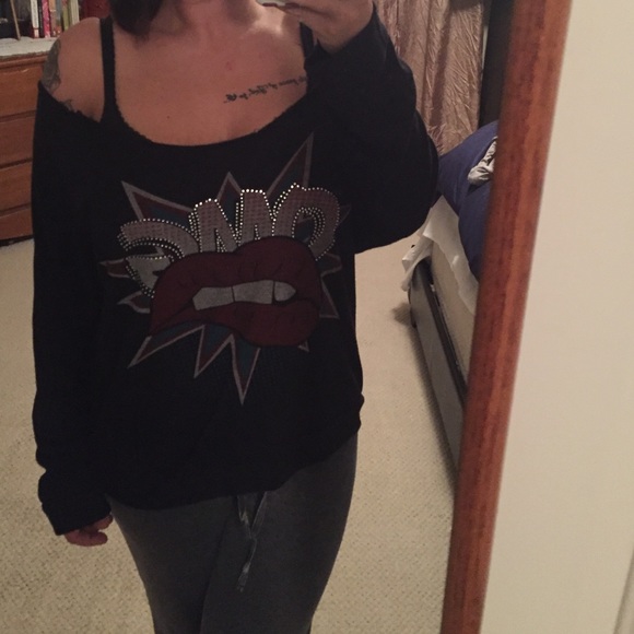 Off the should sweat shirt:) love this one :)