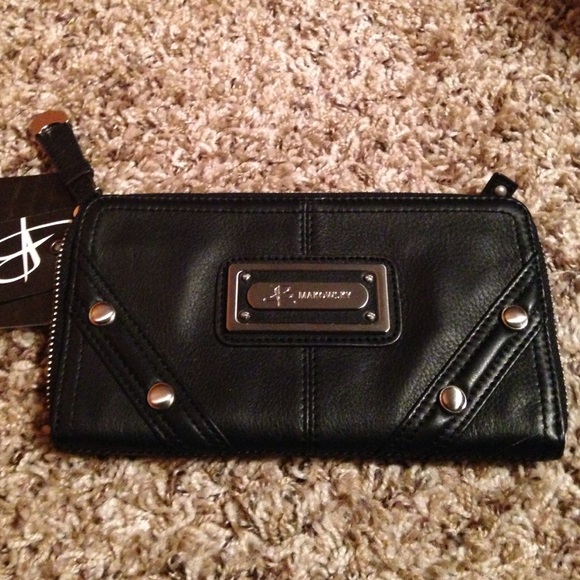 B Makowsy Leather Wallet!