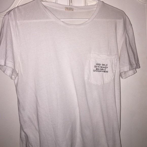 Brandy Melville top w/ pocket stitching