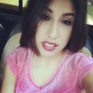 Meet your Posher, Gabriela