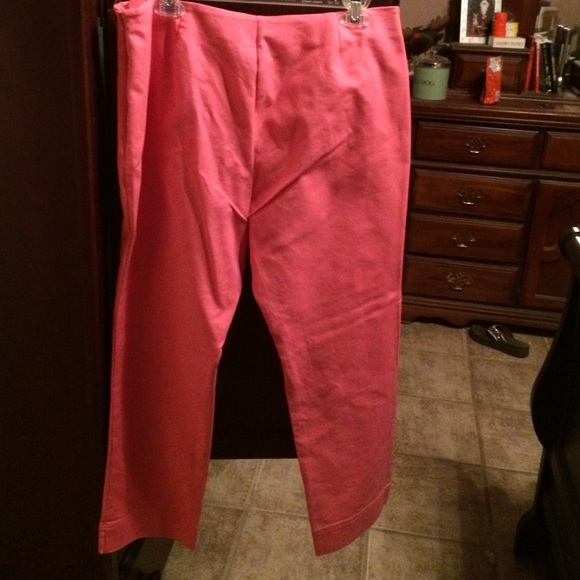 👖👖Pink ankle pants👖👖 - Picture 2 of 2