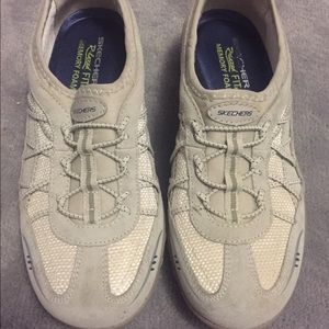 Beige Skechers Relaxed Fit Memory Foam