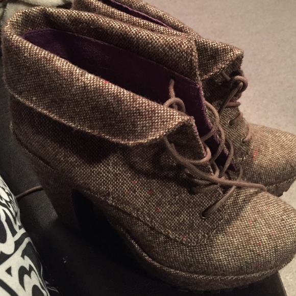Super cute platform shoes