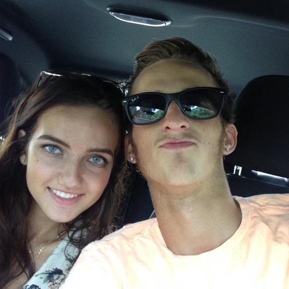 Meet your posher - Picture 5 of 7