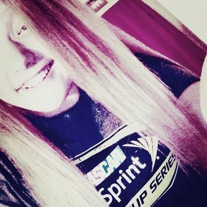 Meet your Posher, Tori