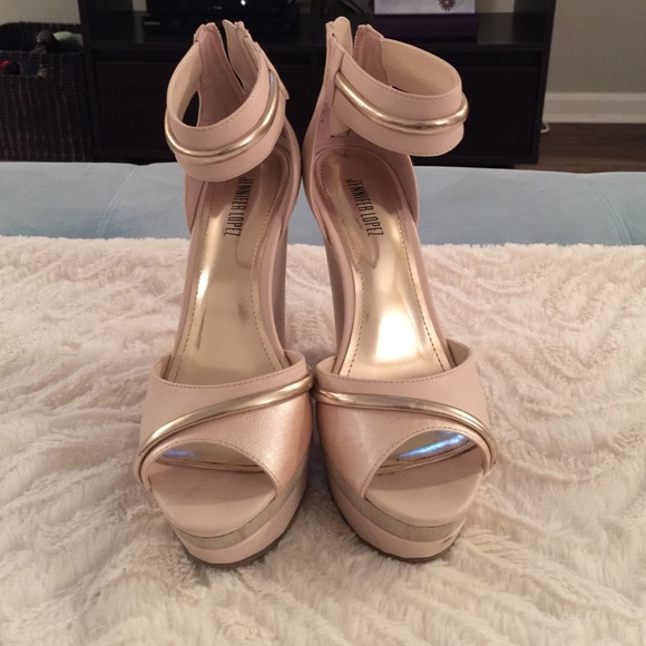 Super hot JLo wedges!!! - Picture 2 of 3