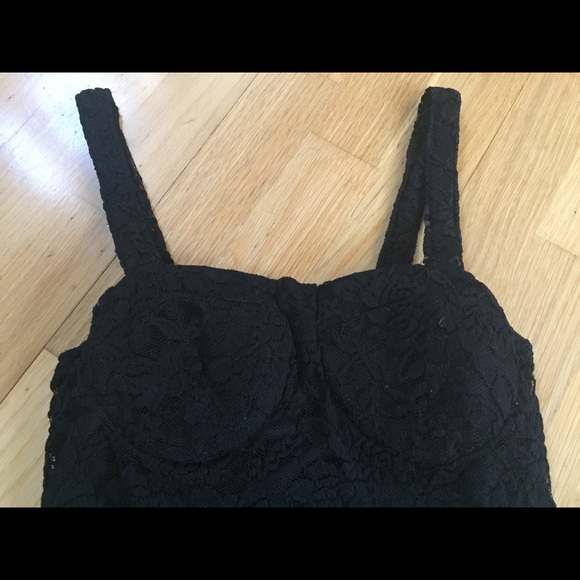 Black lace top - Picture 2 of 2