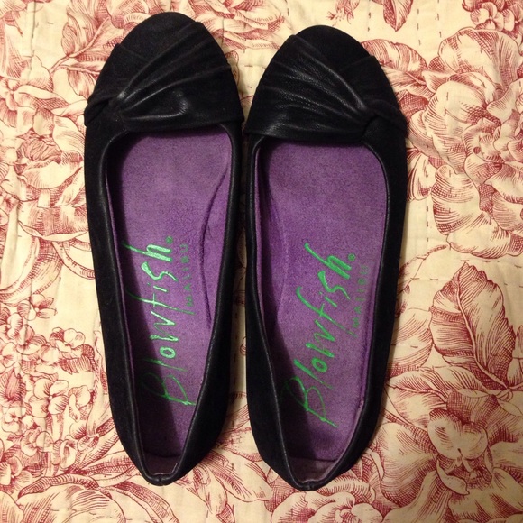 Black flats