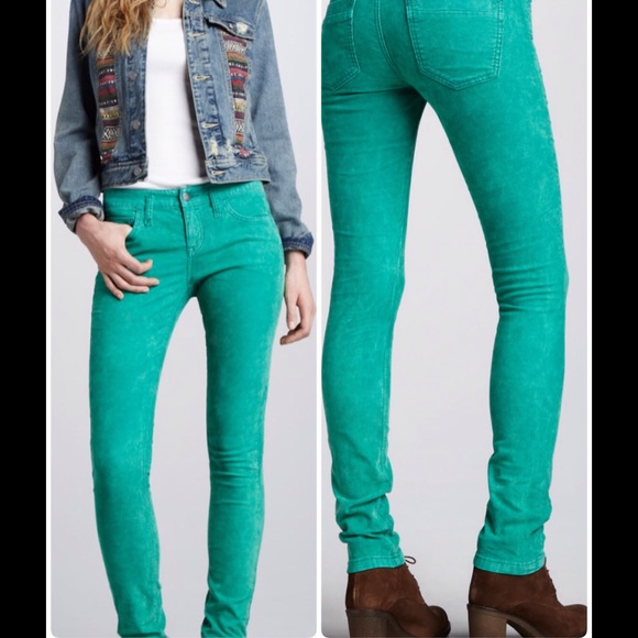 Free People Pants - 💥PRICE DROP💥 Emerald Green Skinny Corduroys