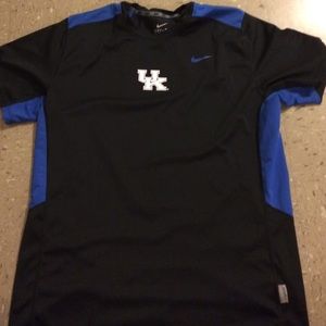 Mens Nike Kentucky Wildcat shirt