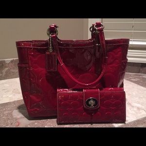 Coach patent leather purse and matching wallet
