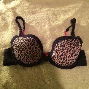 VS Pink bra 34B
