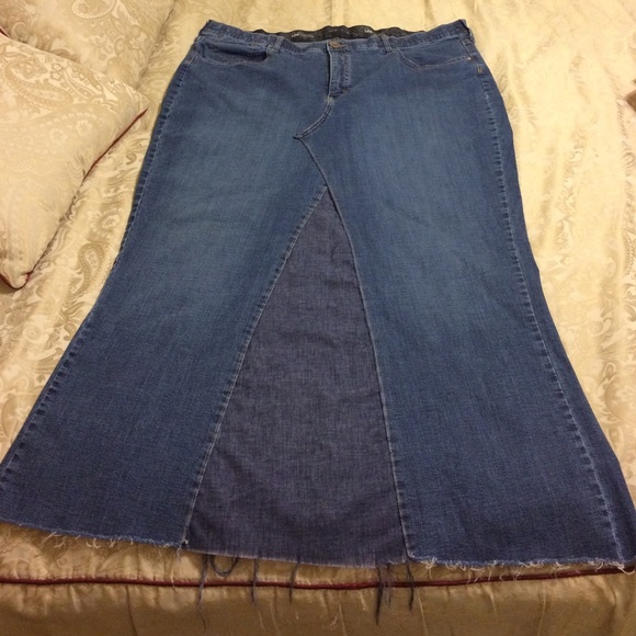Hold for Tasbasha 1227 Long Jean skirt