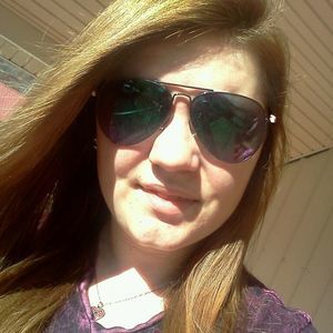 Meet your Posher, Rebecca