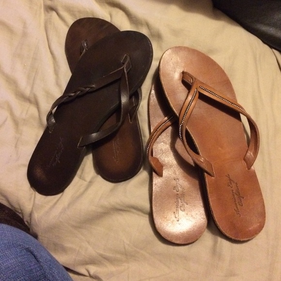 American eagle flip flops