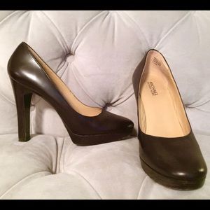 MICHAEL Michael Kors dark brown pumps