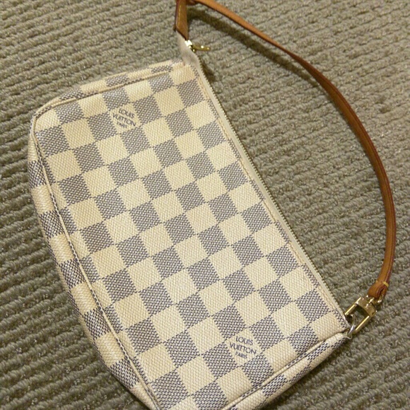 Louis Vuitton Damier Azur pochette