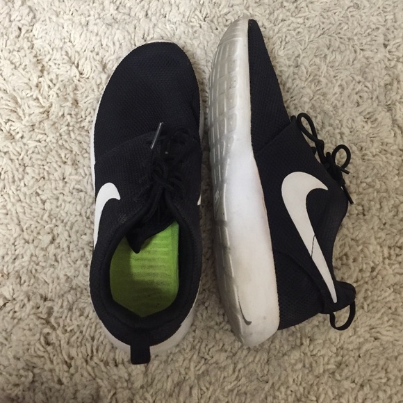 Nike Roshe Run in 7.5
