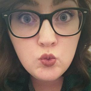 Meet your Posher, Marissa