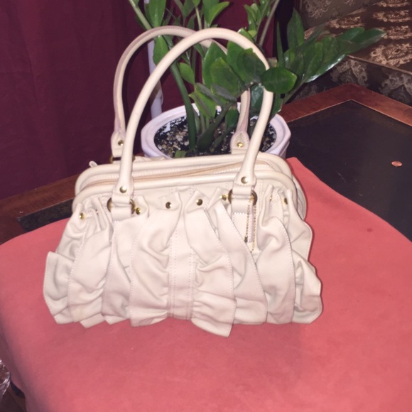 Tan cream purse