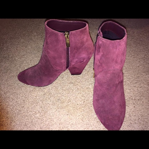 Dolce Vita - Red Gila Booties (Suede, size 6)