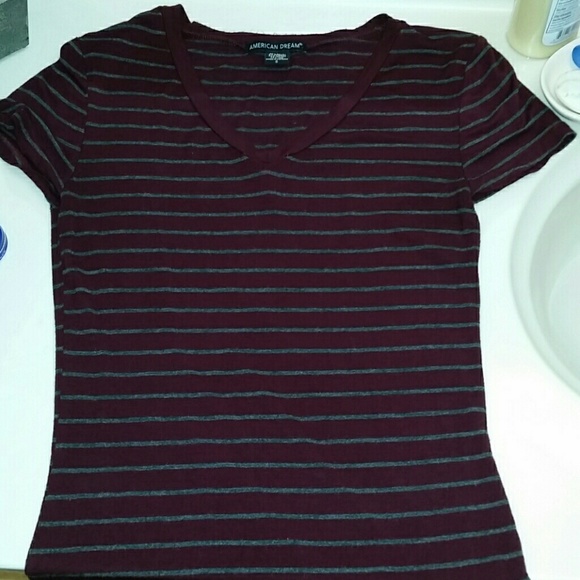 Burgundy v neck short sleeve